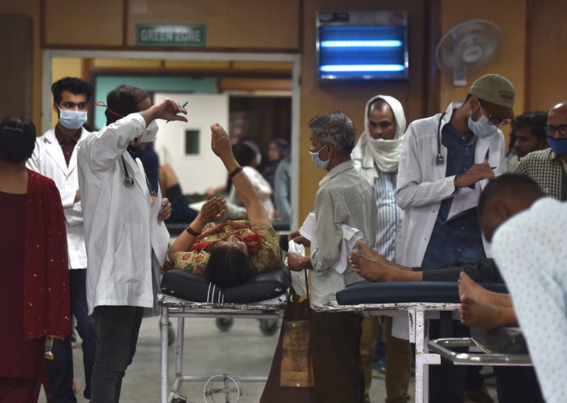 Eksplozivno se širi novi soj korone, bolnice u Indiji pod crvenim upozorenjem