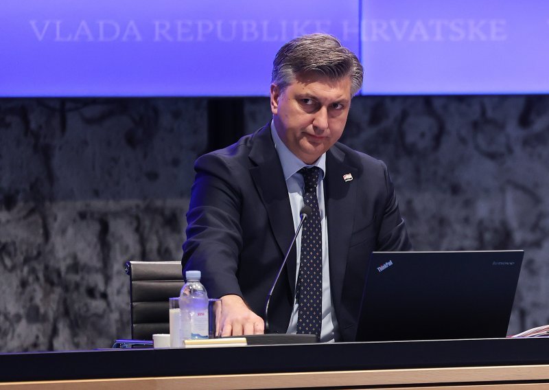 Plenković o jučerašnjem incidentu u Saboru: 'To je nedopustivo i neprimjereno'