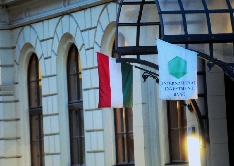 Mađarska nakon američkih sankcija izlazi iz Međunarodne investicijske banke