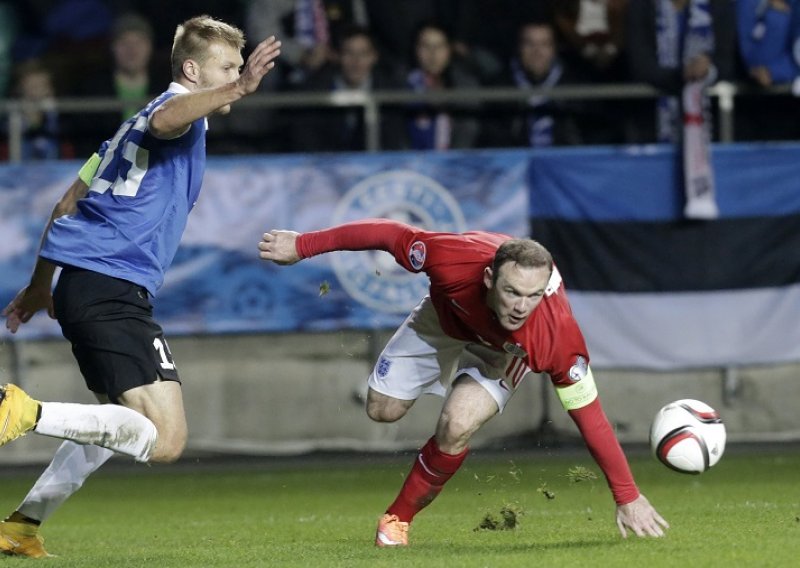 Rooney spasio Englesku od bruke, Rusija podbacila!