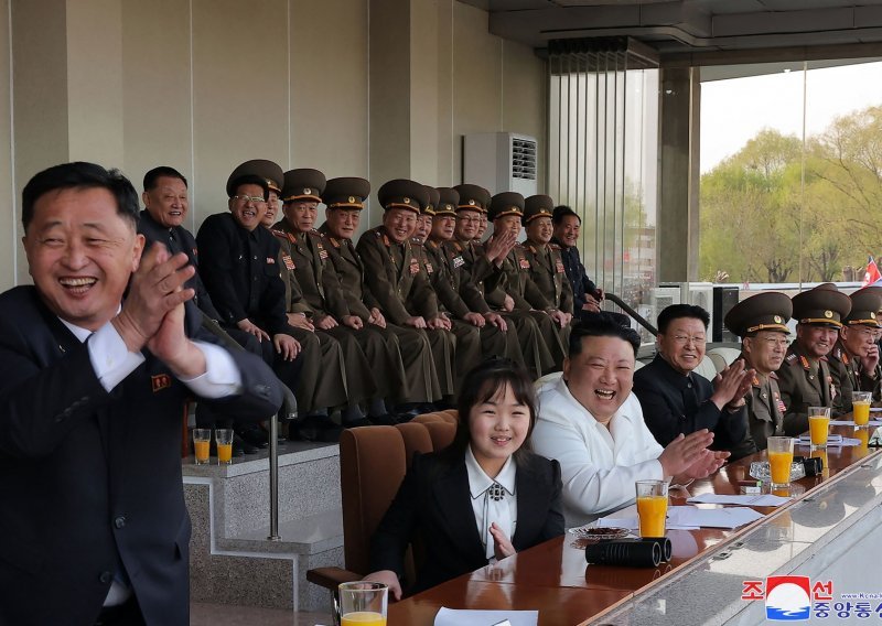 Sjeverna Koreja najavila lansiranje svog prvog vojnog špijunskog satelita