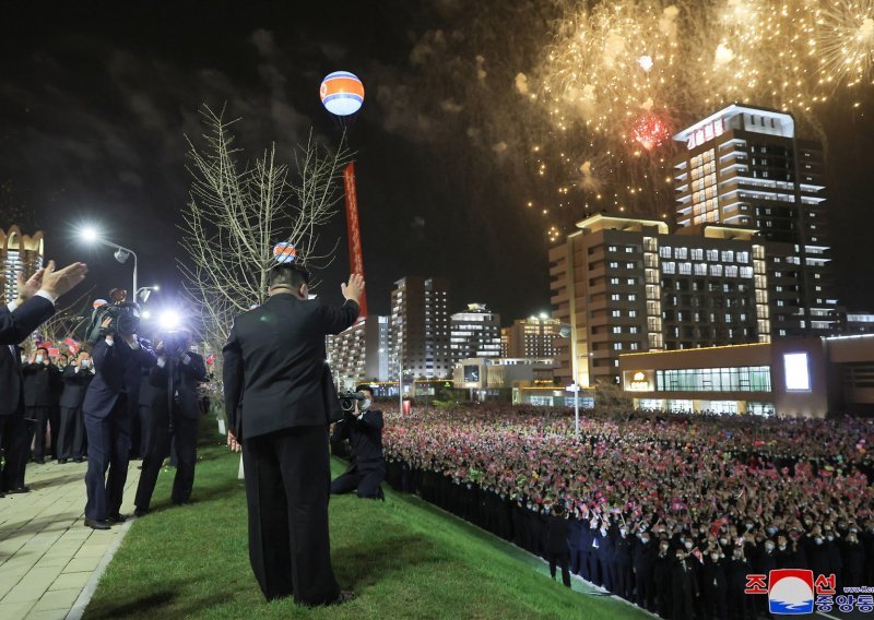 Sjeverna Koreja slavi izgradnju 10.000 stanova u Pjongjangu