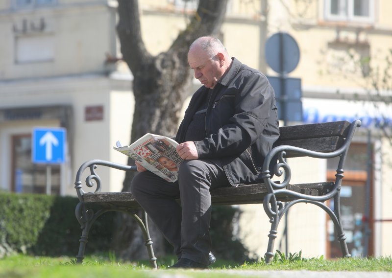 Grad Zagreb krenuo s isplatom naknade umirovljenicima