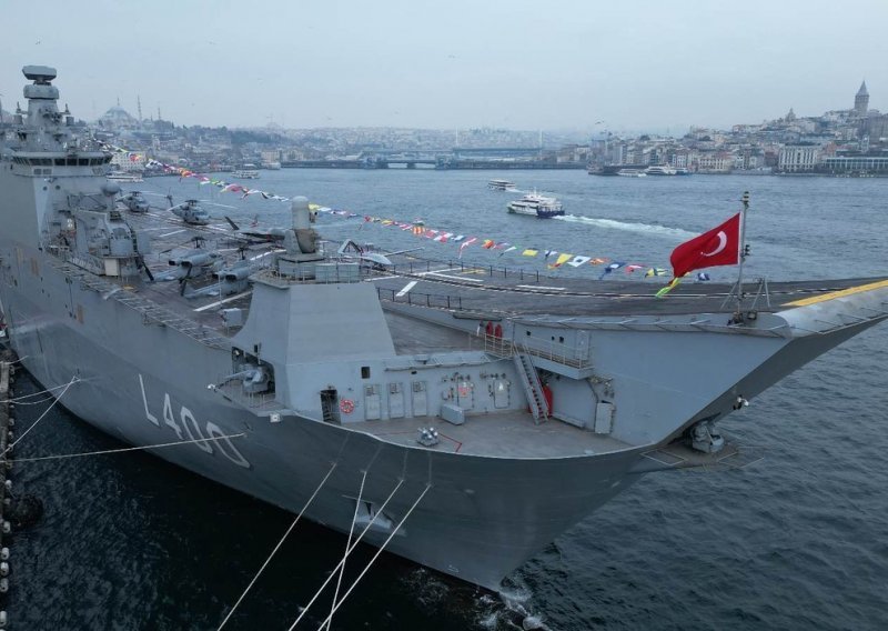 Ovo je najveći brod turske ratne mornarice i prvi nosač dronova na svijetu