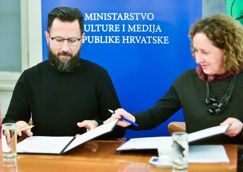 Ministarstvo kulture i medija i Ured za izvoz glazbe potpisali ugovor o financiranju