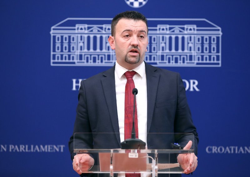 Pavliček o prekršajima javnog reda: Ovaj zakon nas vraća u mračno doba komunizma