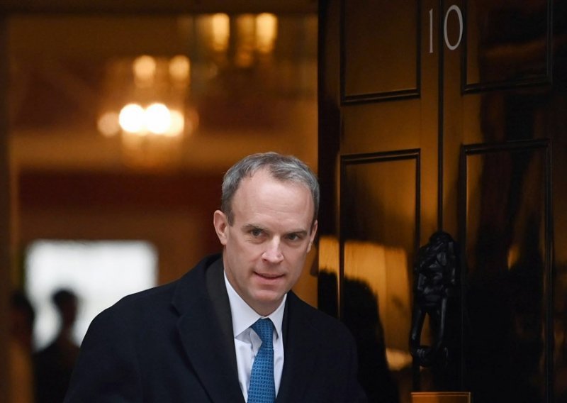 Britanski vicepremijer Dominic Raab podnio ostavku