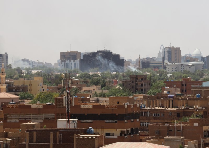 U Sudanu nastavljene borbe, ponovno bombardiran glavni grad