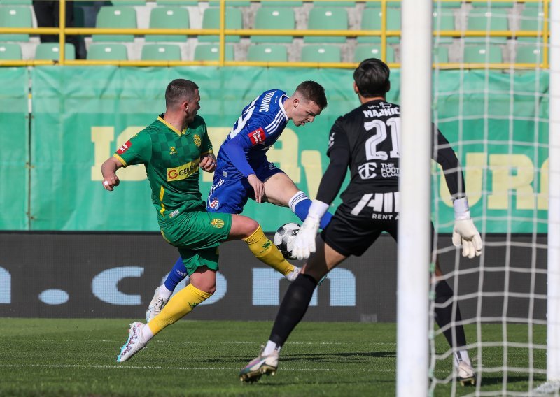 Istra 1961 priredila iznenađenje i zaustavila Dinamo i Igora Bišćana