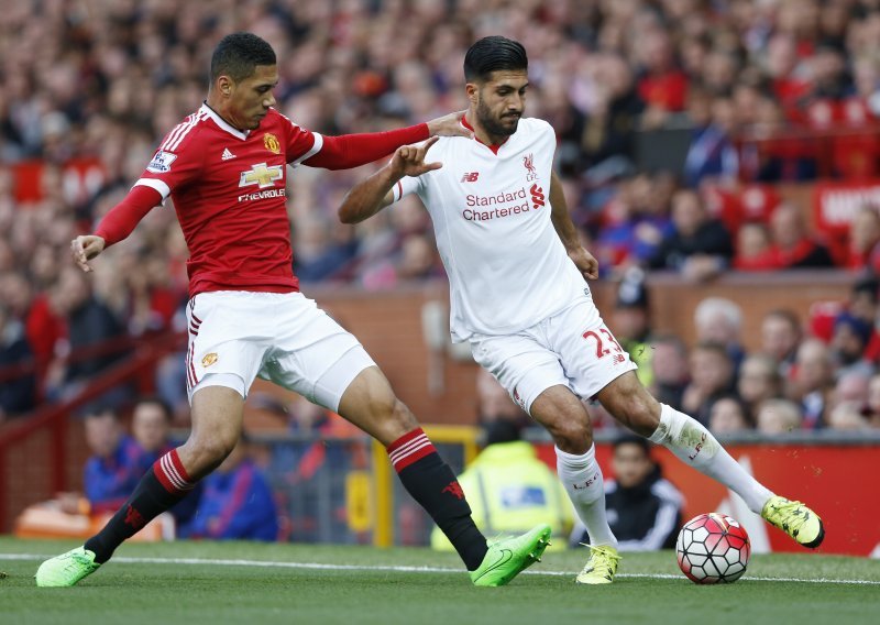 Lovren i Liverpool na koljenima, derbi pripao ManU-u