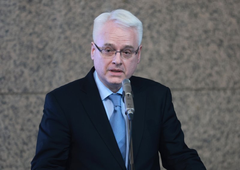 Josipović: Predsjednik i premijer nalaze se u stanju neustavnosti