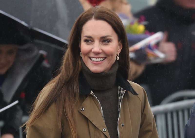 Sve joj dobro stoji: Kate Middleton u sportskoj kombinaciji s potpisom Alexe Chung