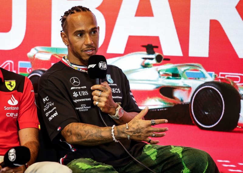Lewis Hamilton ismijao jednu od najluđih glasina u Formuli 1