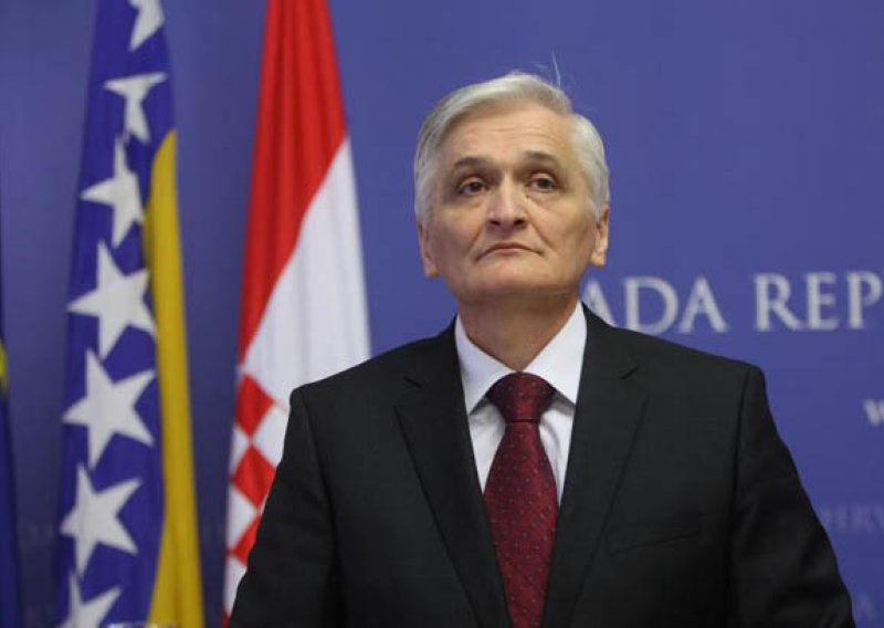 Srbi kritizirali Josipovićev posjet BiH