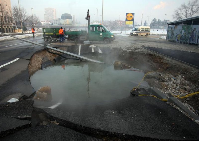 Pukao vrelovod u Zagrebu