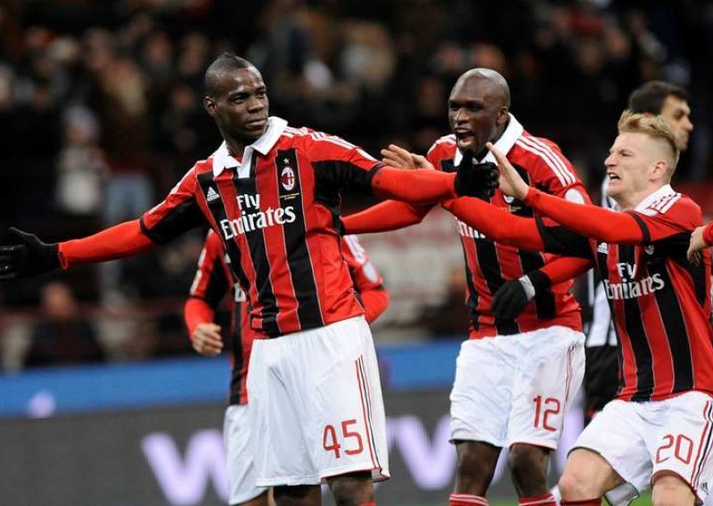 Kakav debi: Balotellijevi golovi spasili Milan!