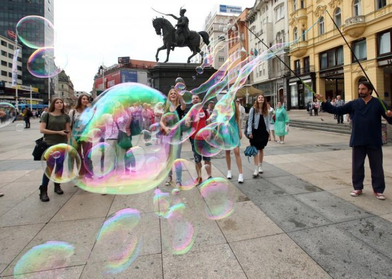 Balončići uljepšali centar Zagreba