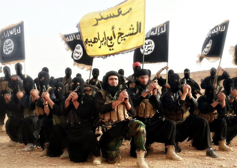Islamska država preuzela odgovornost za napad u Iranu