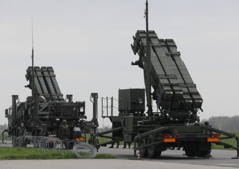 SAD prodaje raketne sustave Latviji