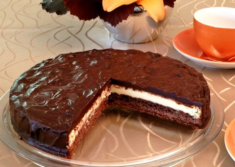Ovo je jedan malo drugačiji cheesecake