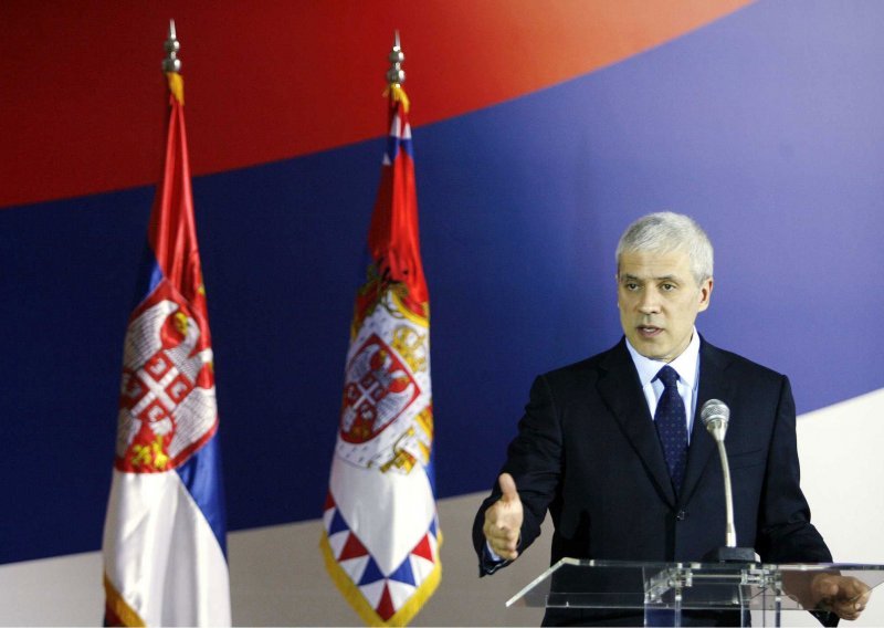 Tadic: Serbia supports EU integration process, but won't renounce Kosovo