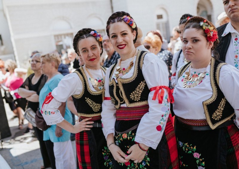 Kompletiran i zadnji dan Porto Etno festivala: Gastronomija ujutro, navečer ples