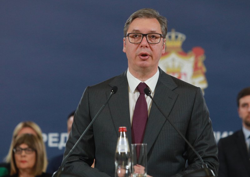 Vučić: Moramo zaštititi djecu, ali nikad neću pristati na cenzuru