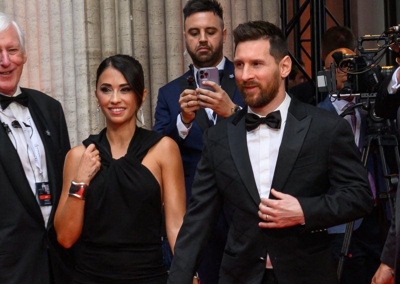 Lijepa supruga Lionela Messija plijenila elegancijom u crnom