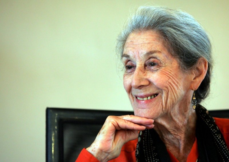 Preminula nobelovka Nadine Gordimer