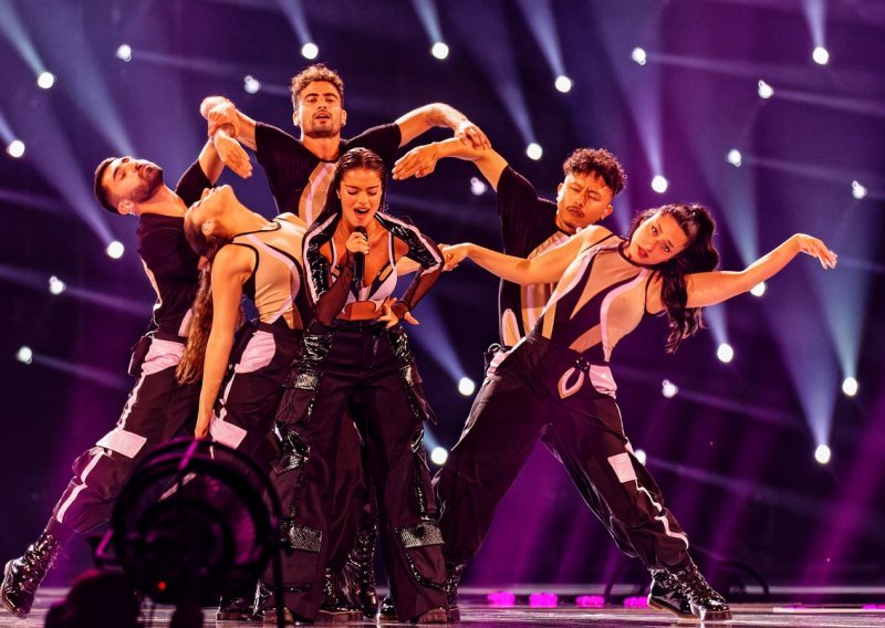 Izraelska Jennifer Lopez pokorila je scenu spektakularnim plesom o kojem svi govore