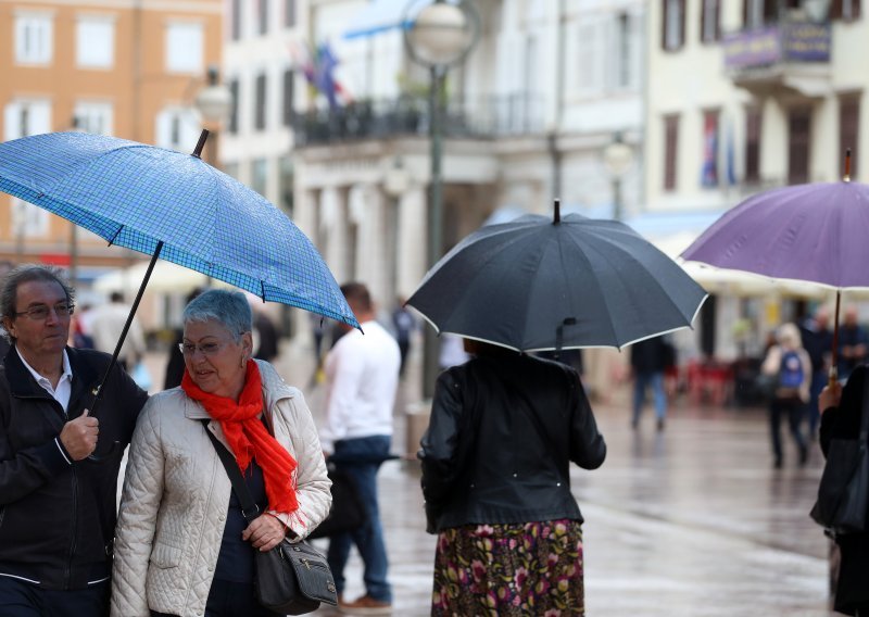 Vrijeme i dalje promjenjivo, u nekim dijelovima Hrvatske past će veća količina kiše