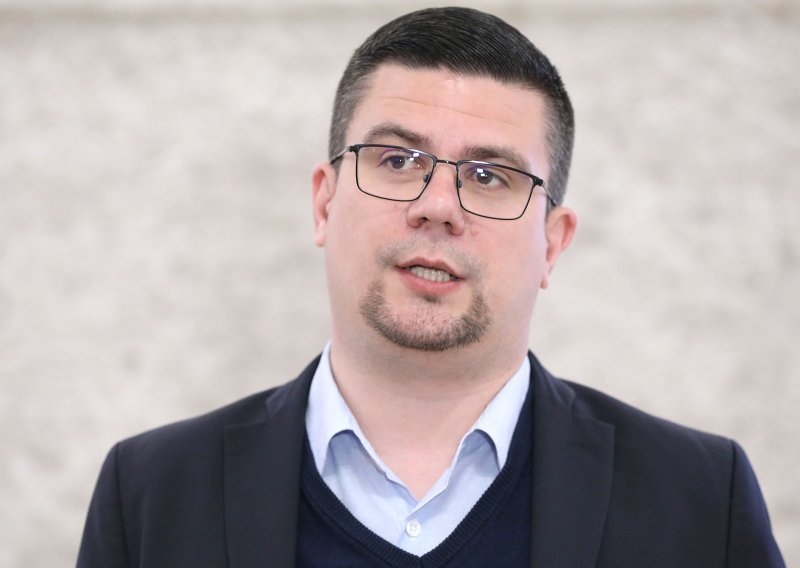 Hajduković: Hod za život je teror manipulacije jeftinih politikanata