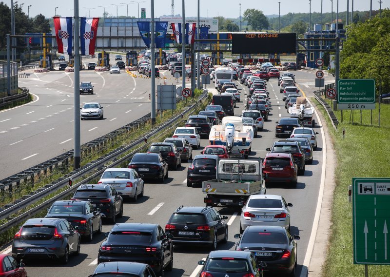 Promet pojačan na gradskim cestama i obilaznicama