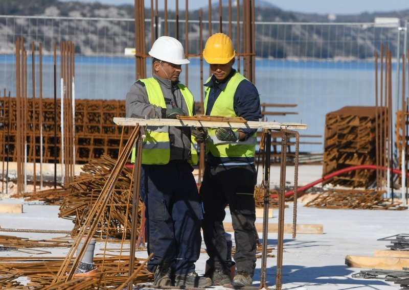 U Hrvatskoj radi sve više stranaca. Hoće li nam srušiti plaće?