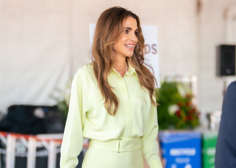 Najpoželjnija boja sezone: Kraljica Rania nosi haljinu za kakvom bi se okrenula i Kate Middleton