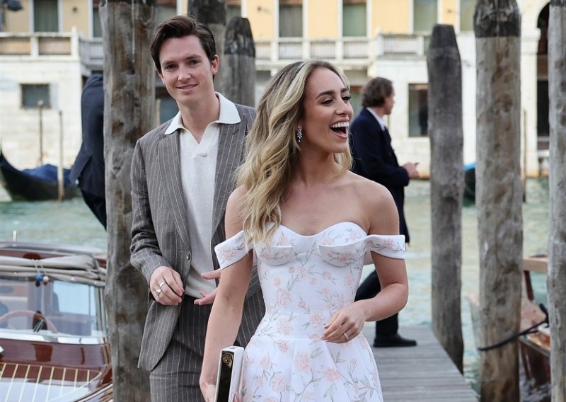 Raskošno slavlje u Veneciji: Pogledajte vjenčanicu kakvu je odabrala ova bogata nasljednica