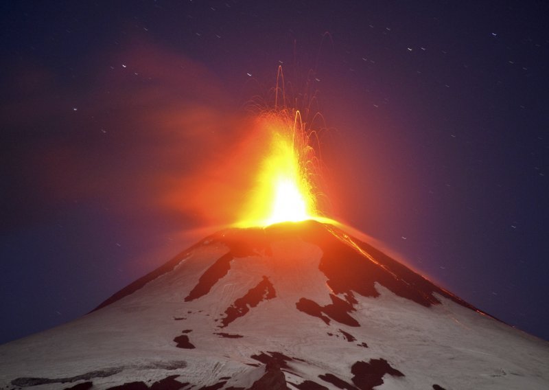 Spektakularni prizori erupcije vulkana u Čileu