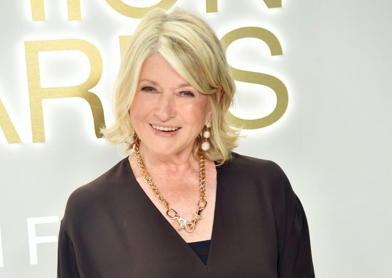 Martha Stewart (81) ušla u povijest: Pozirala u badiću za naslovnicu kultnog časopisa