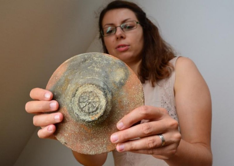 Ronioci u Savi pronašli keramiku iz 17. stoljeća