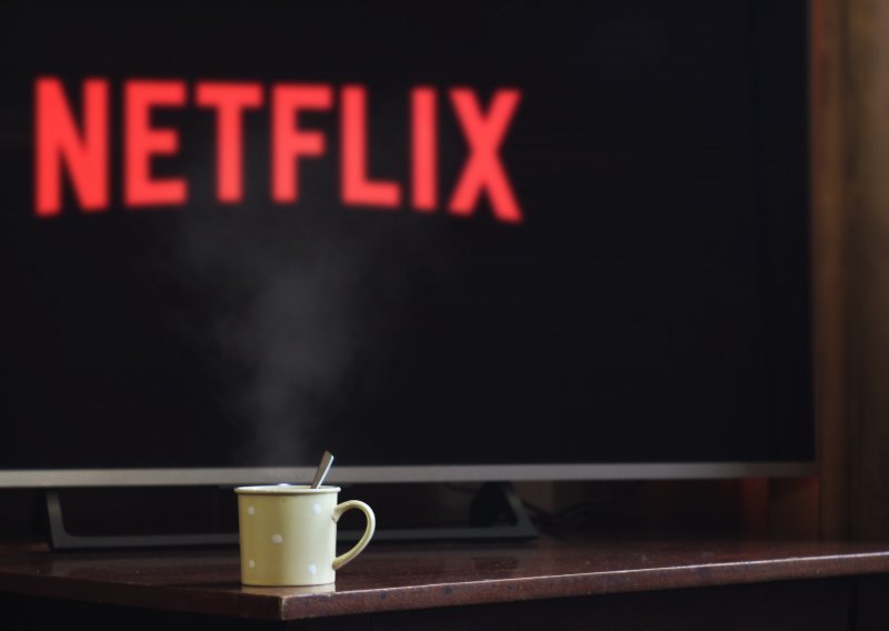 Netflix trlja ruke: Pretplata s reklamama uspješnija je nego što se mislilo