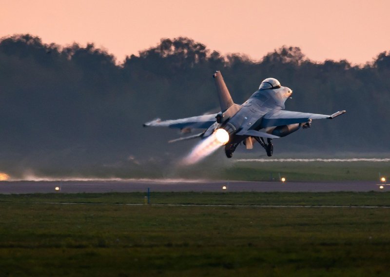 Poljska je spremna obučavati ukrajinske pilote za F-16, avione nisu spominjali