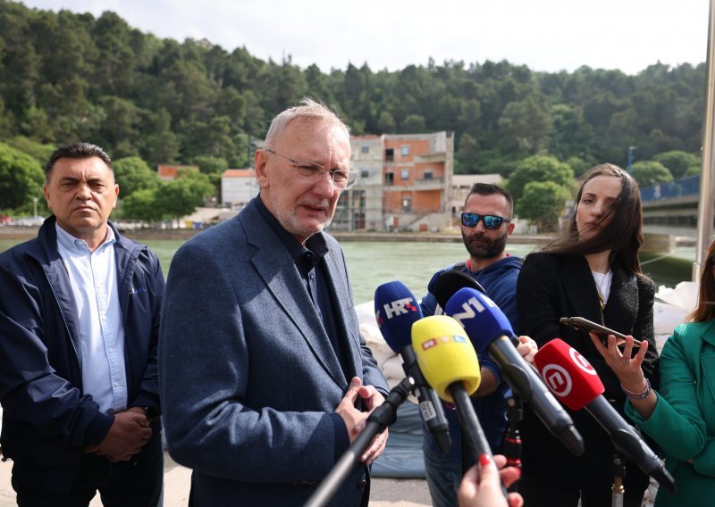 Božinović u Obrovcu: Zahvaljujući organizaciji civilne zaštite nije bilo žrtava