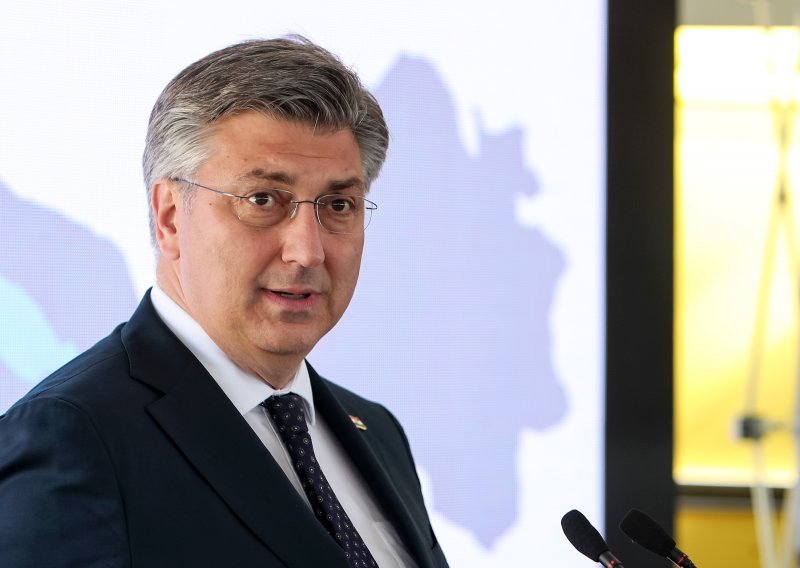 Plenković: Miks kompleksa i ljubomore pršti iz Milanovića, čak ponovo i šmrče