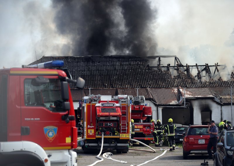 Lokaliziran požar u bivšem narodnjačkom klubu na zagrebačkim Krugama
