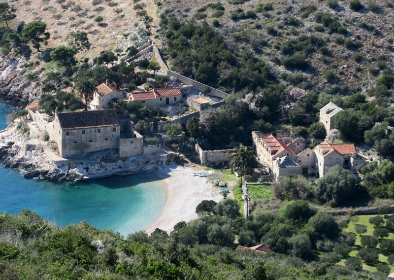 Ovo je 10 najljepših hrvatskih plaža na kojima svi žele uživati