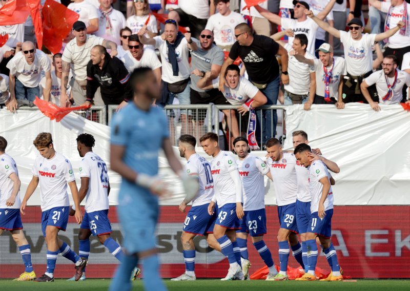 Pogledajte Hajdukov gol već u trećoj minuti kojeg je VAR poništio!