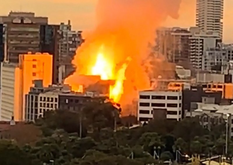 Vatrogasci uspjeli obuzdati veliki požar u centru Sydneyja