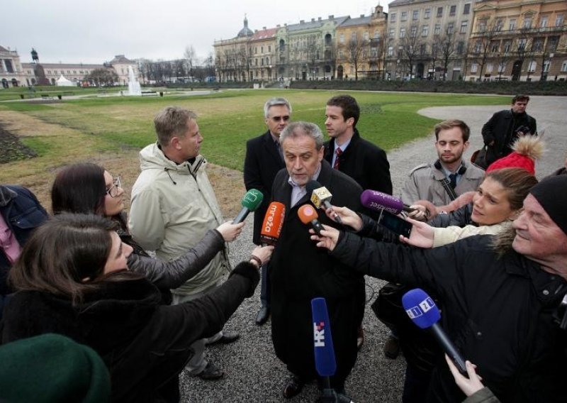 Bandić: Onaj tko se voli, ne smeta mu svjetlo, tko radi preljube, nek' ide u šumu