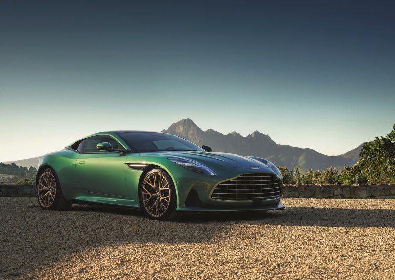 Aston Martin predstavio DB12: Impresivan prvi Super Tourer na svijetu