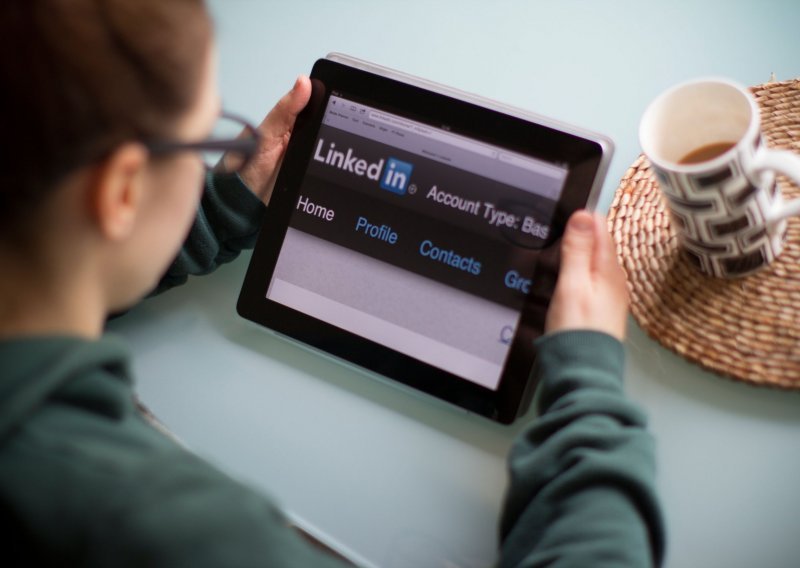 Ne krećite u traženje posla prije no što sredite LinkedIn. Evo kako to učiniti